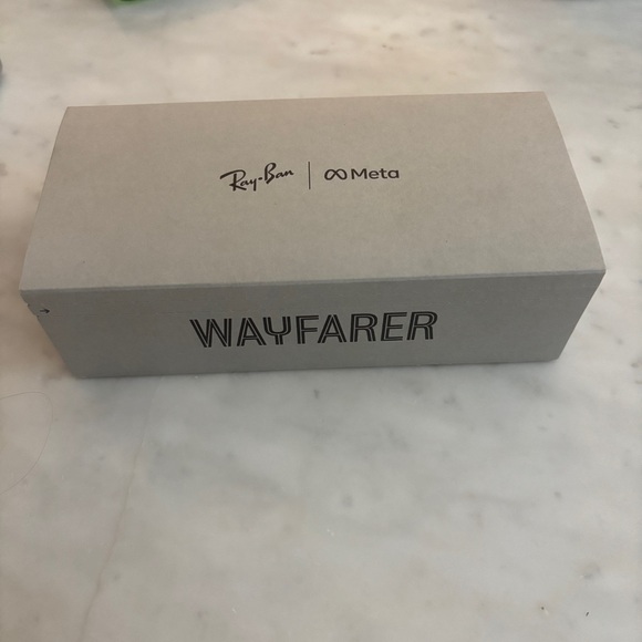 Ray-Ban Meta Matte Black Wayfarer Sunglasses - Picture 6 of 6